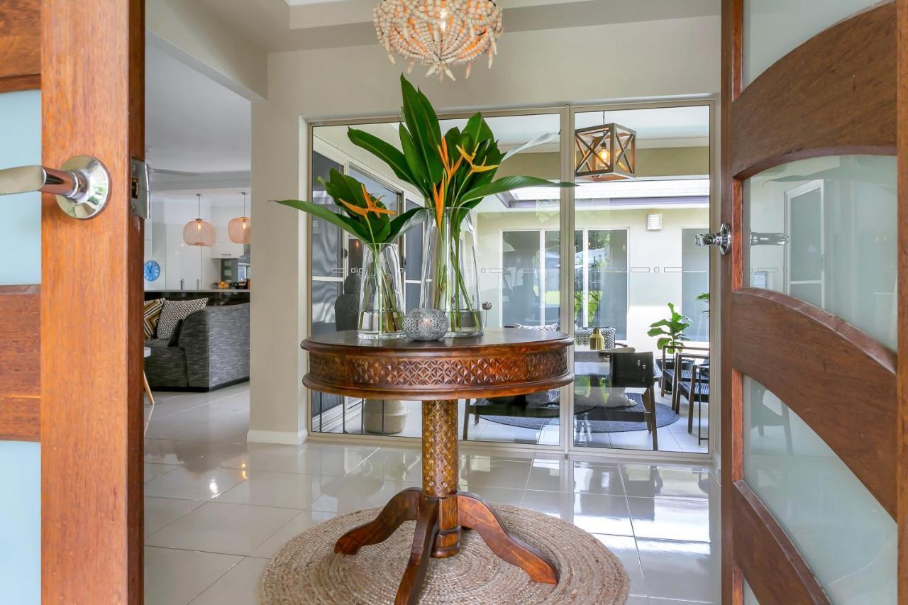Escapades @ Palm Cove Villa ภายนอก รูปภาพ