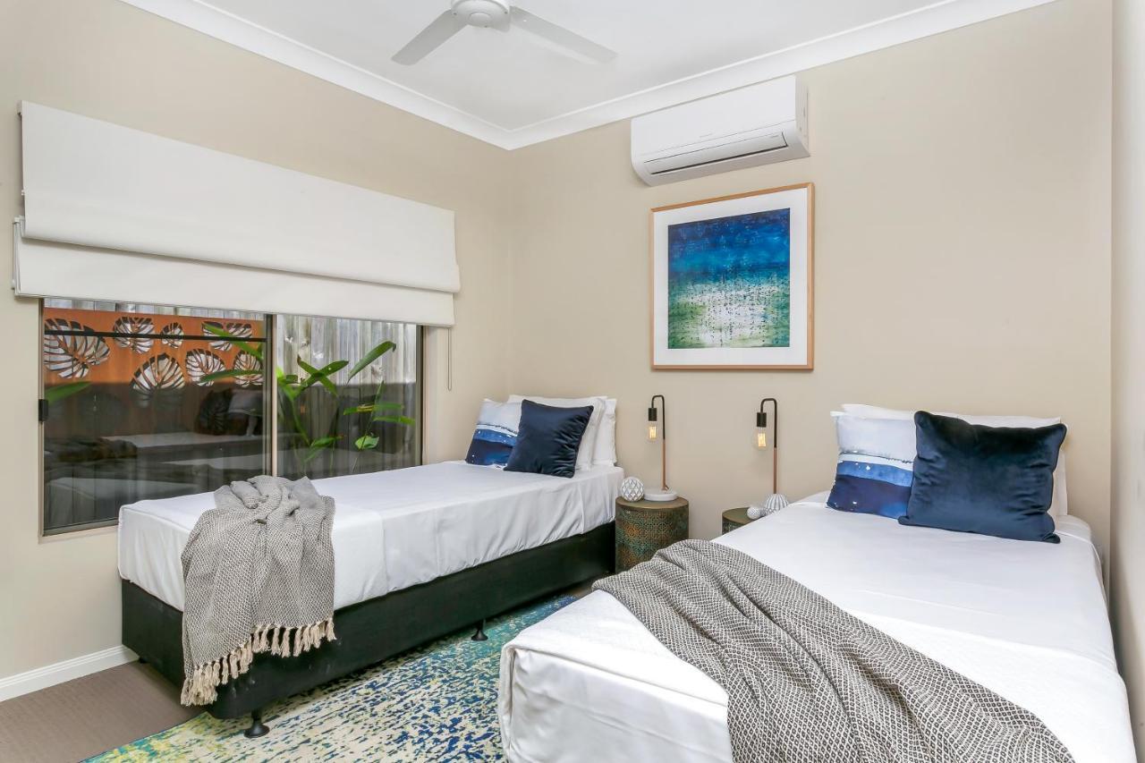 Escapades @ Palm Cove Villa ภายนอก รูปภาพ